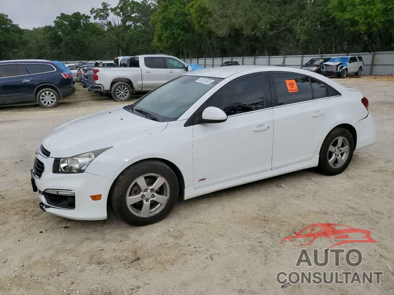 CHEVROLET CRUZE 2015 - 1G1PC5SB2F7163095