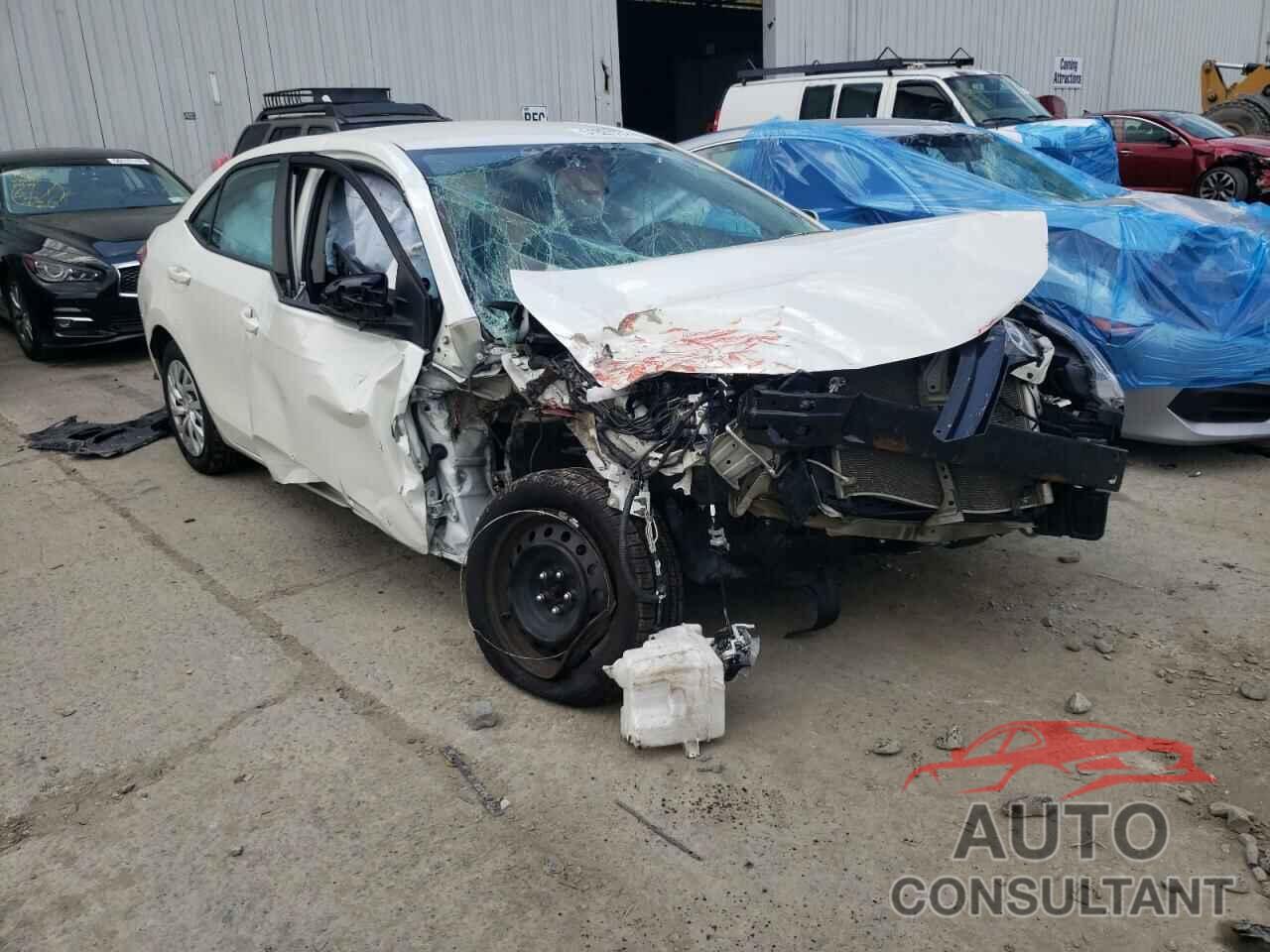 TOYOTA COROLLA 2018 - 5YFBURHE0JP849957