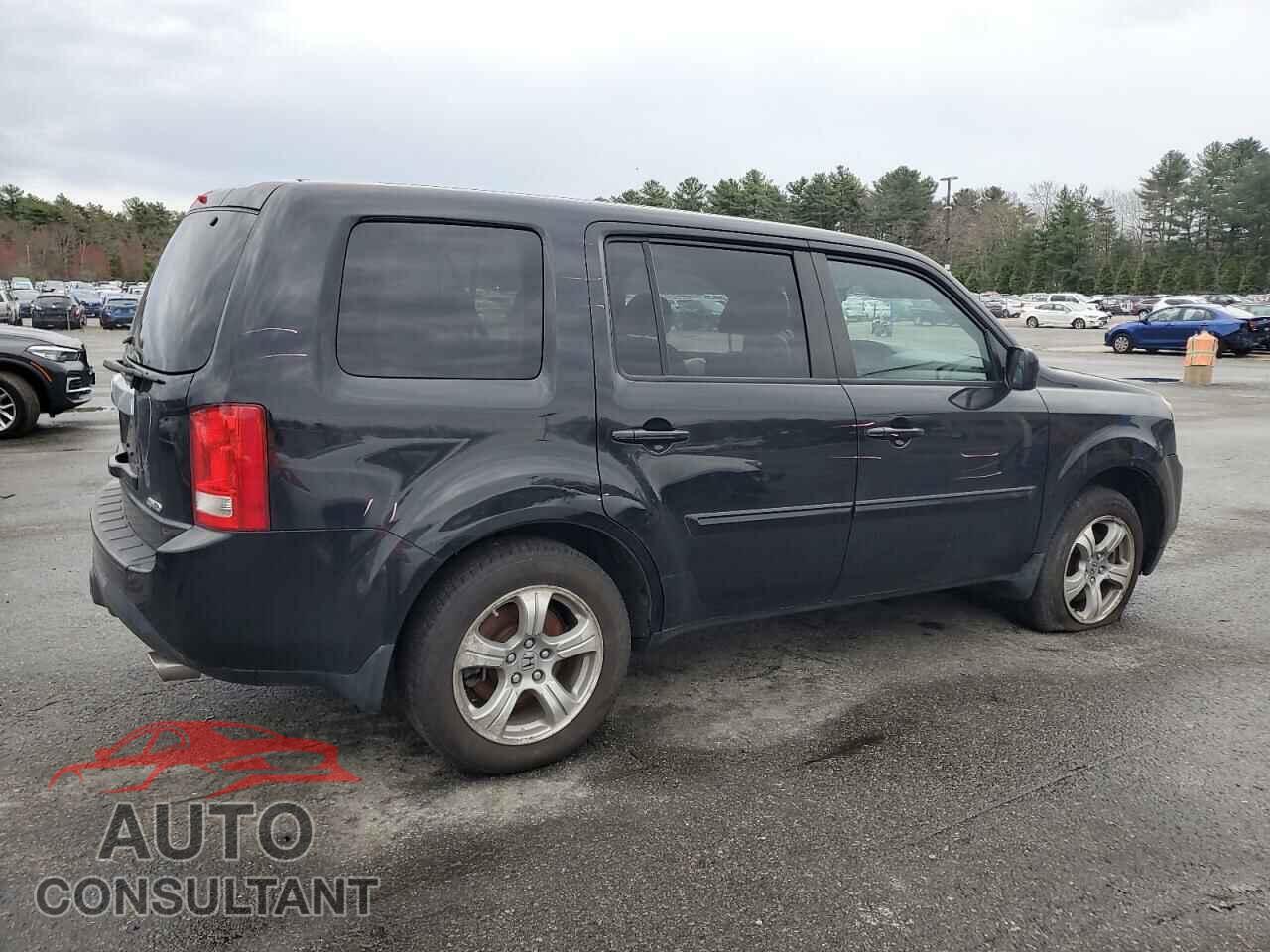 HONDA PILOT 2013 - 5FNYF4H46DB059156