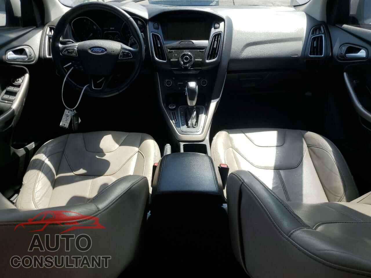 FORD FOCUS 2015 - 1FADP3J23FL248349