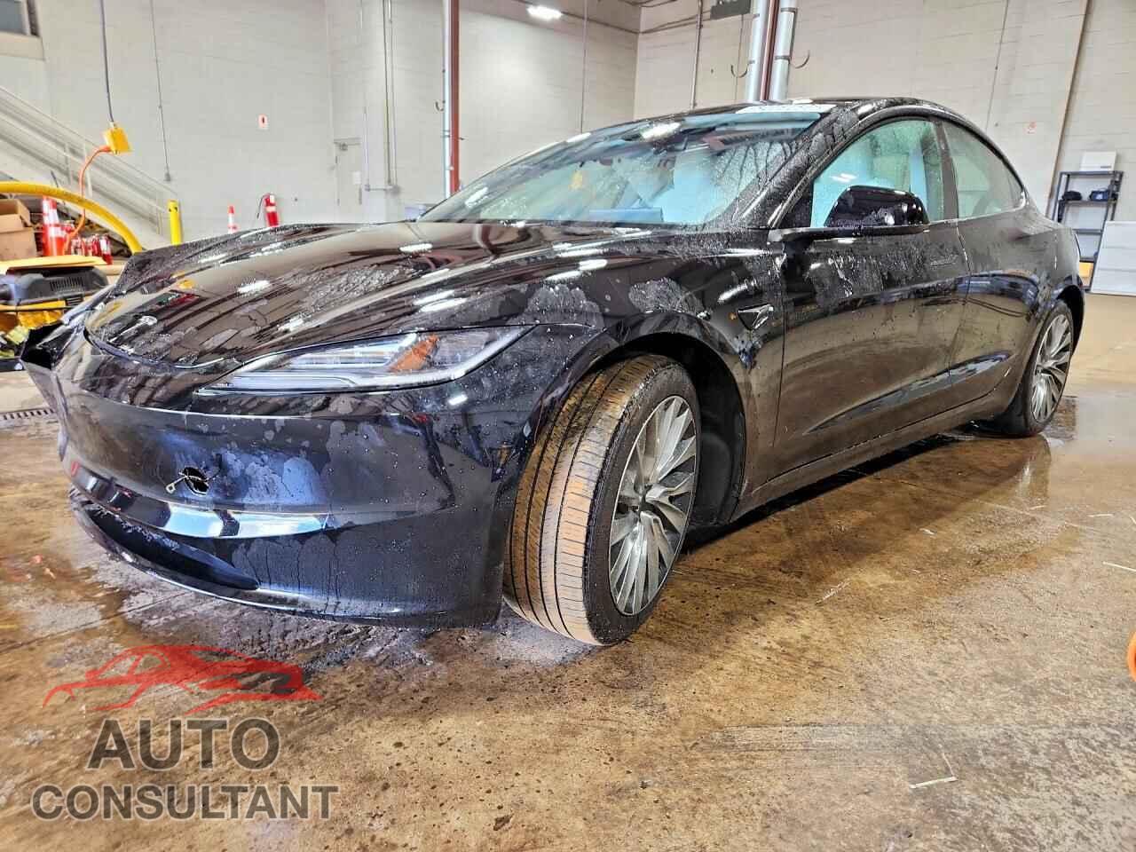 TESLA MODEL 3 2024 - 5YJ3E1EB2RF754675