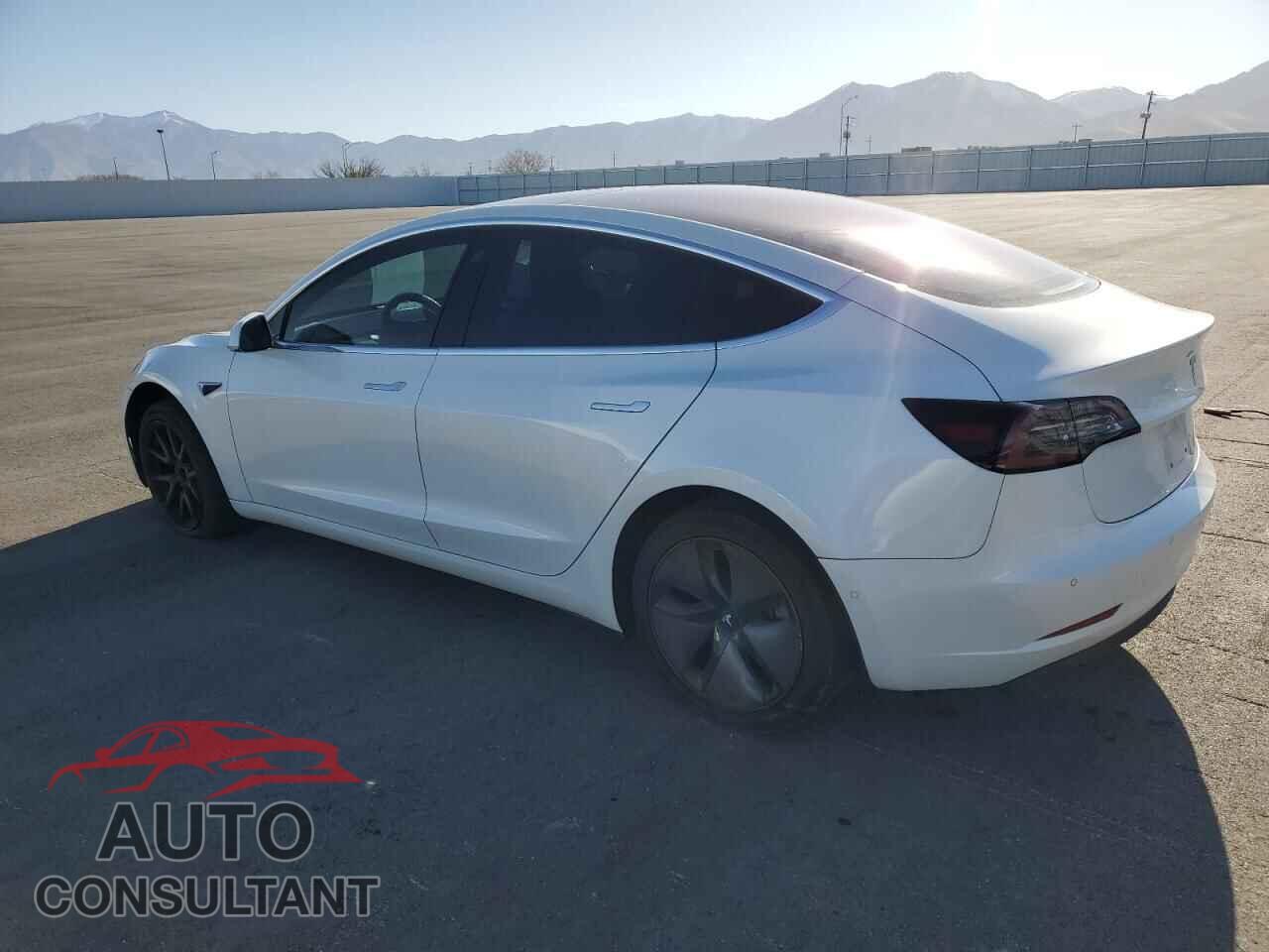 TESLA MODEL 3 2018 - 5YJ3E1EA1JF161952