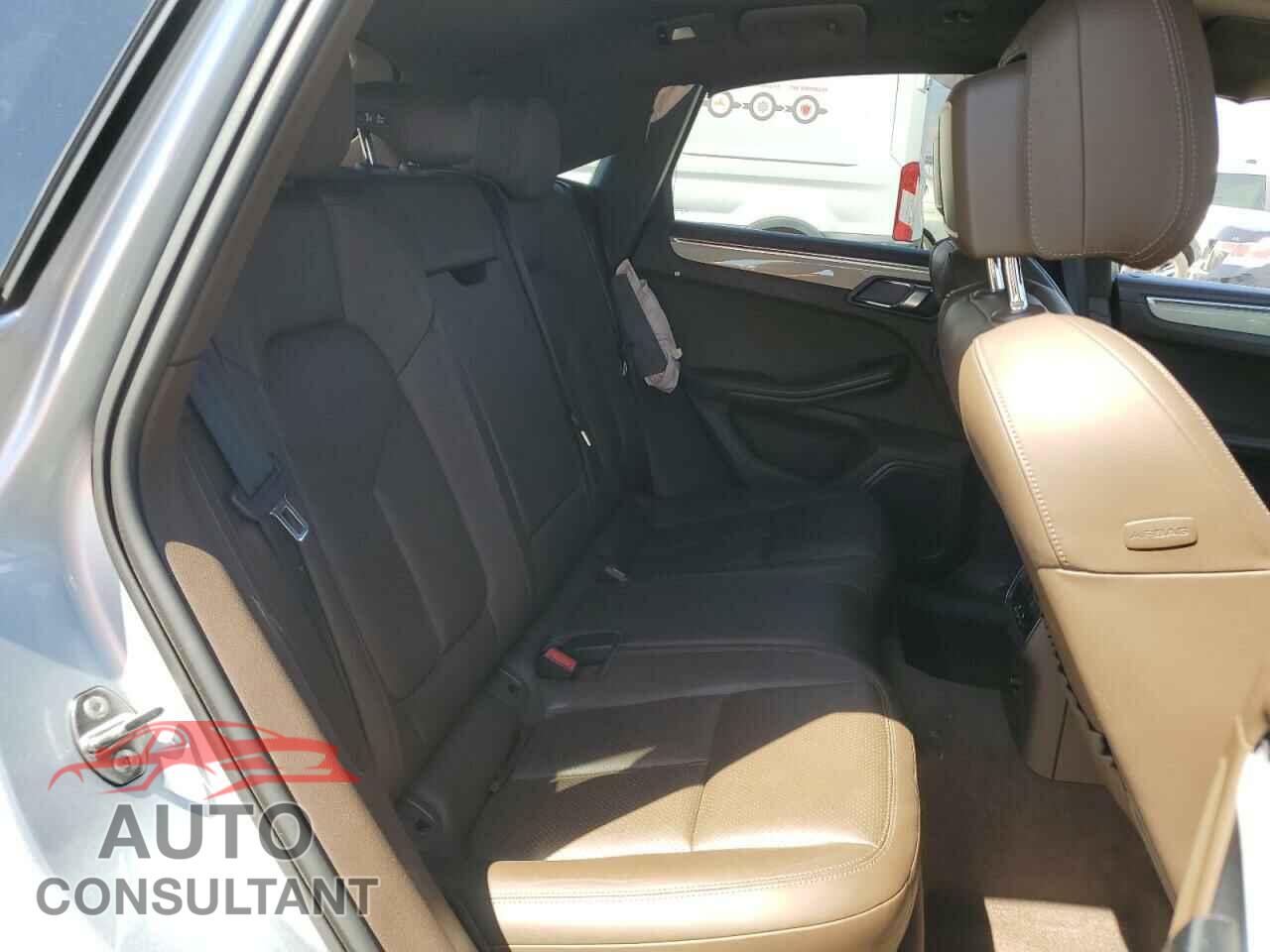 PORSCHE MACAN 2016 - WP1AB2A51GLB42904