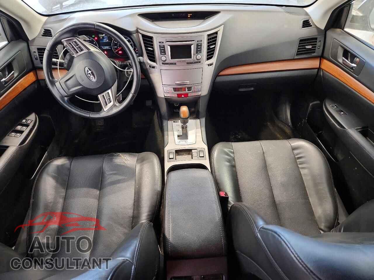 SUBARU OUTBACK 2013 - 4S4BRBKC9D3239886