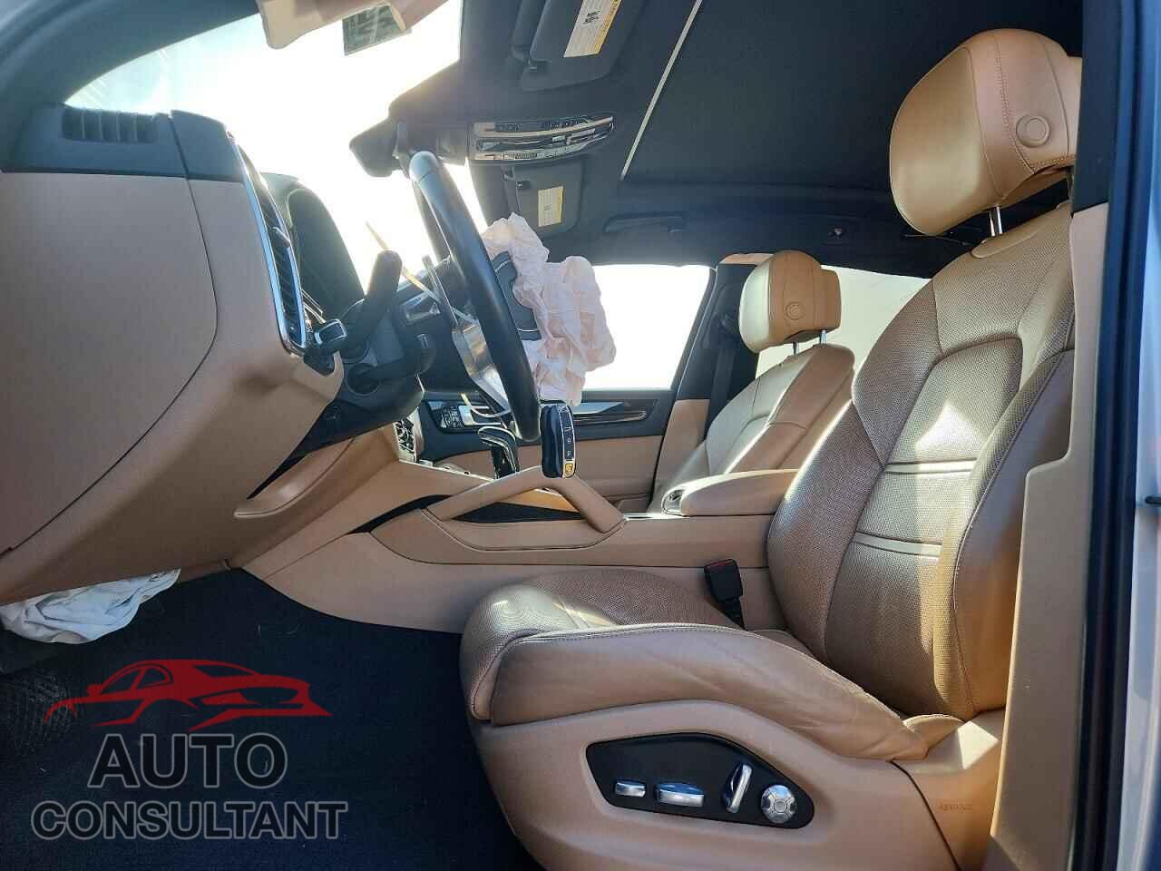 PORSCHE CAYENNE 2020 - WP1AA2AY7LDA06276