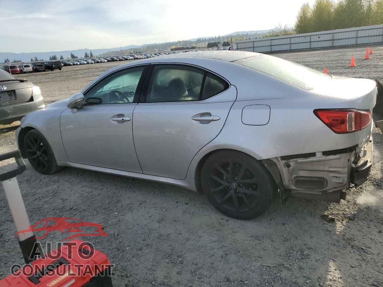 LEXUS IS 2011 - JTHBF5C29B2100606