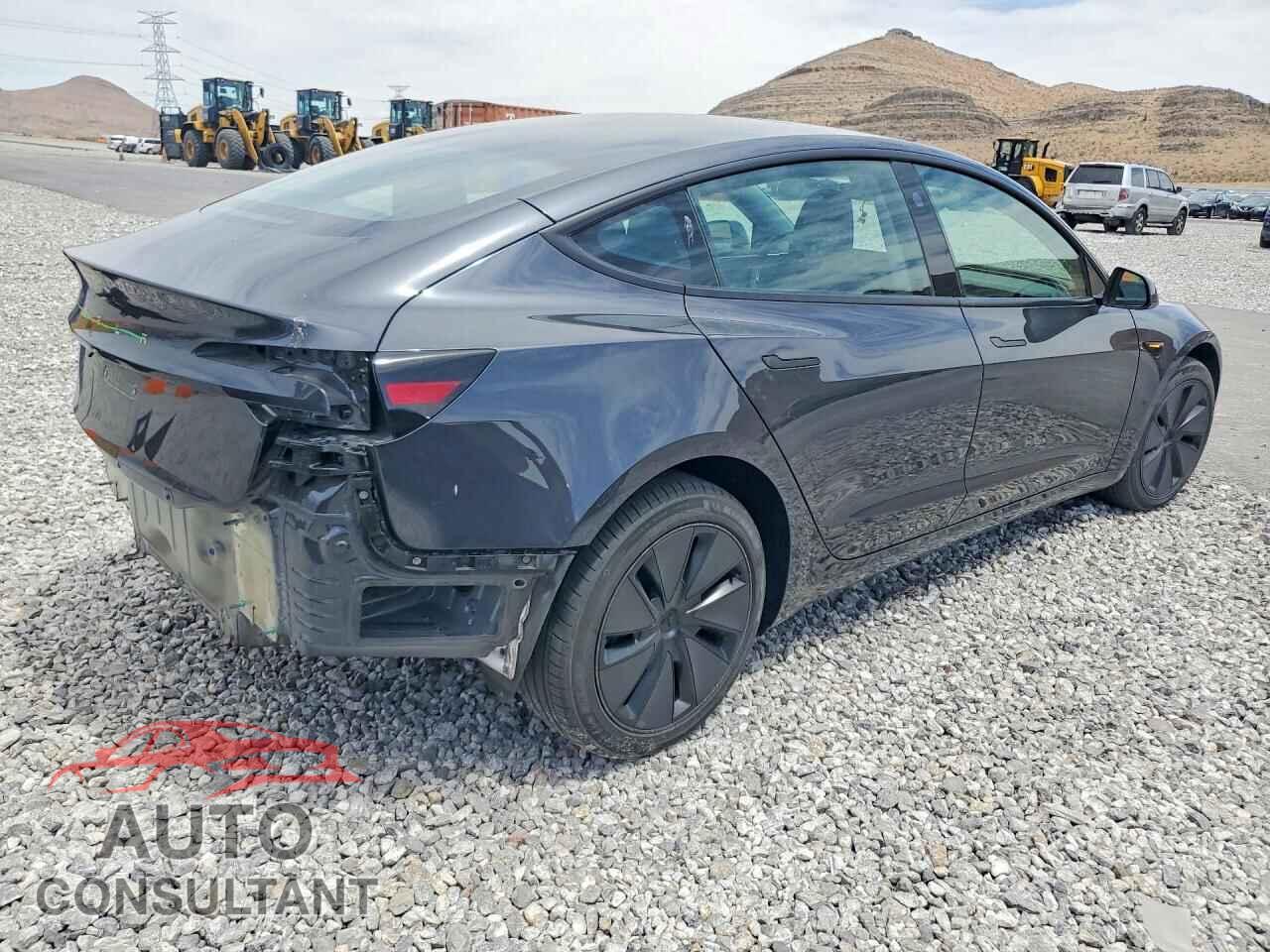 TESLA MODEL 3 2025 - 5YJ3E1EA0SF011168