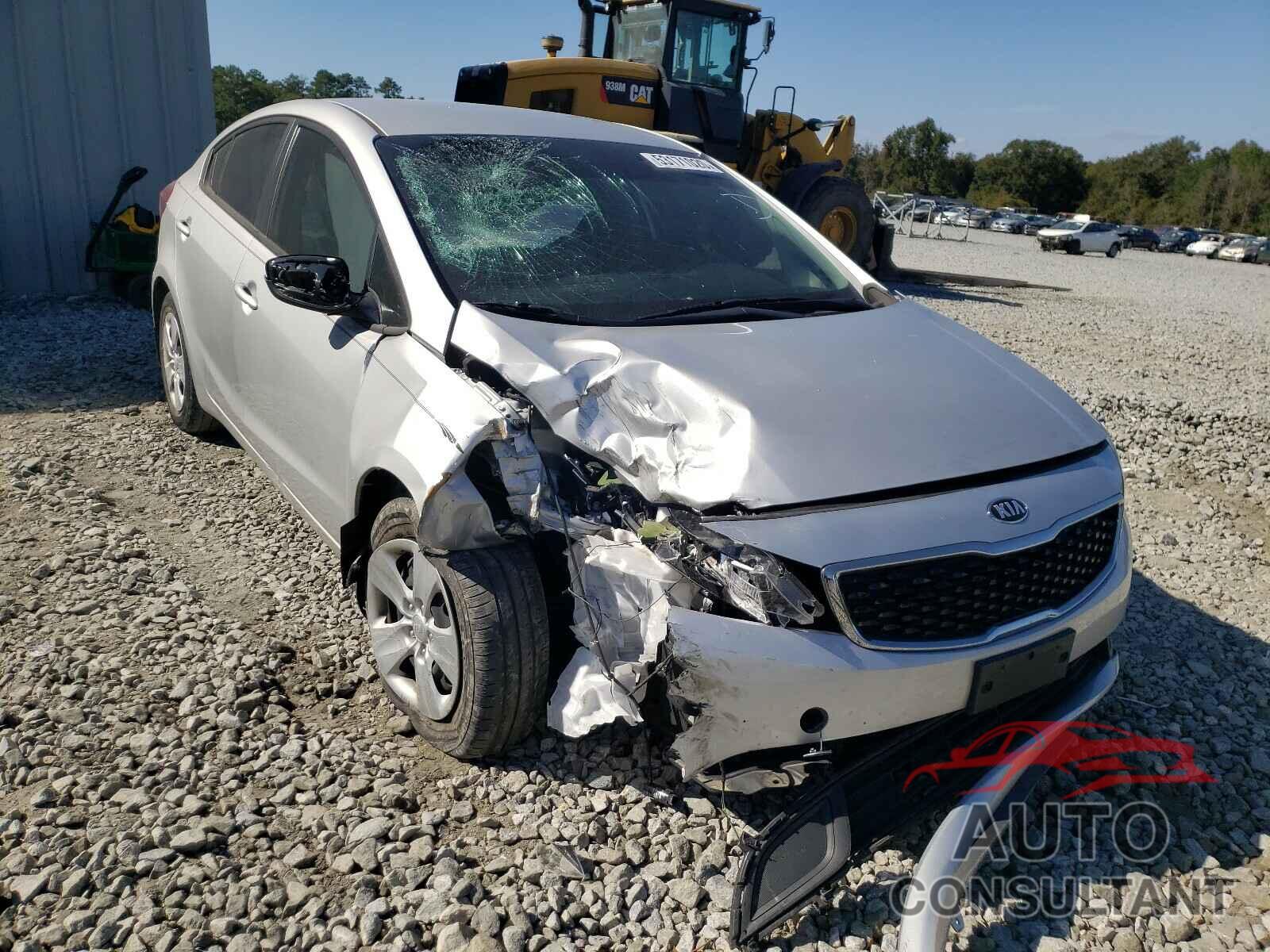 KIA FORTE 2018 - 3KPFK4A77JE226763