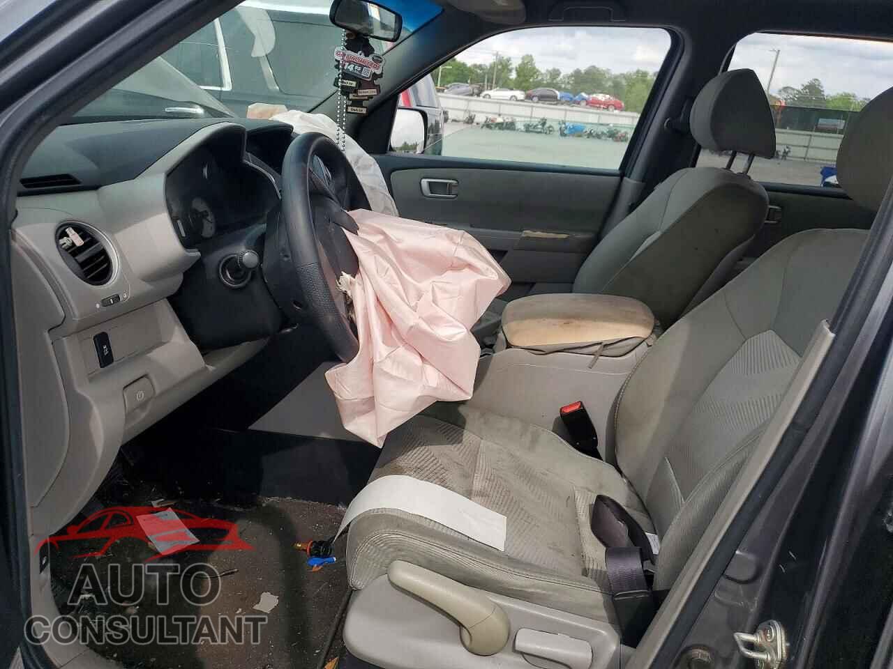 HONDA PILOT 2012 - 5FNYF3H27CB005291
