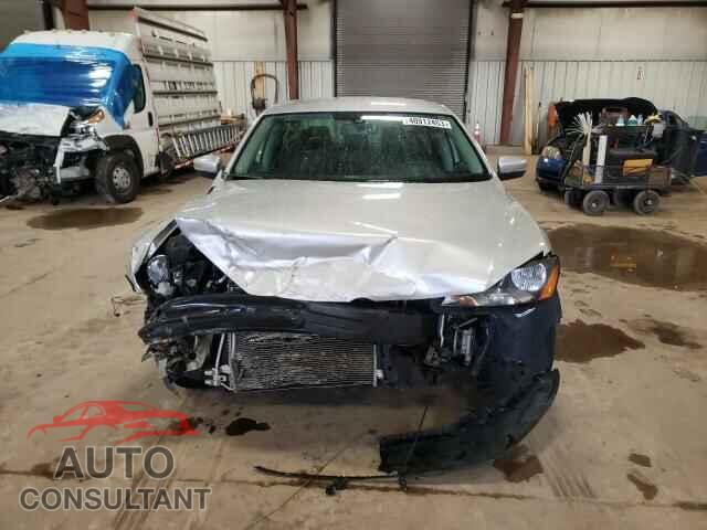 VOLKSWAGEN PASSAT 2015 - 1VWAT7A32FC107567