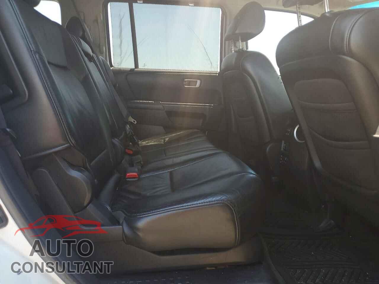HONDA PILOT 2011 - 5FNYF4H95BB026299