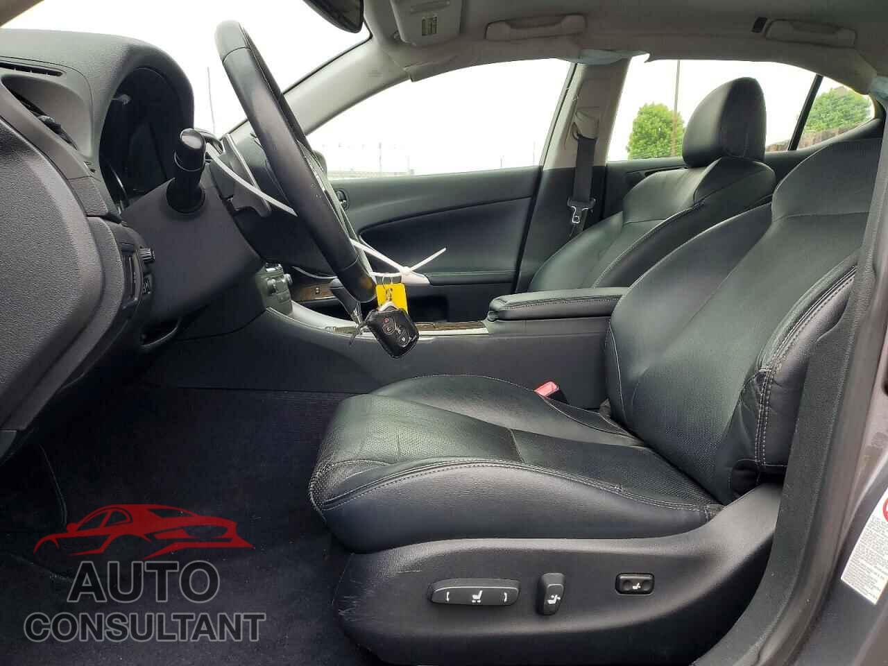 LEXUS IS 2013 - JTHBF5C26D5190427