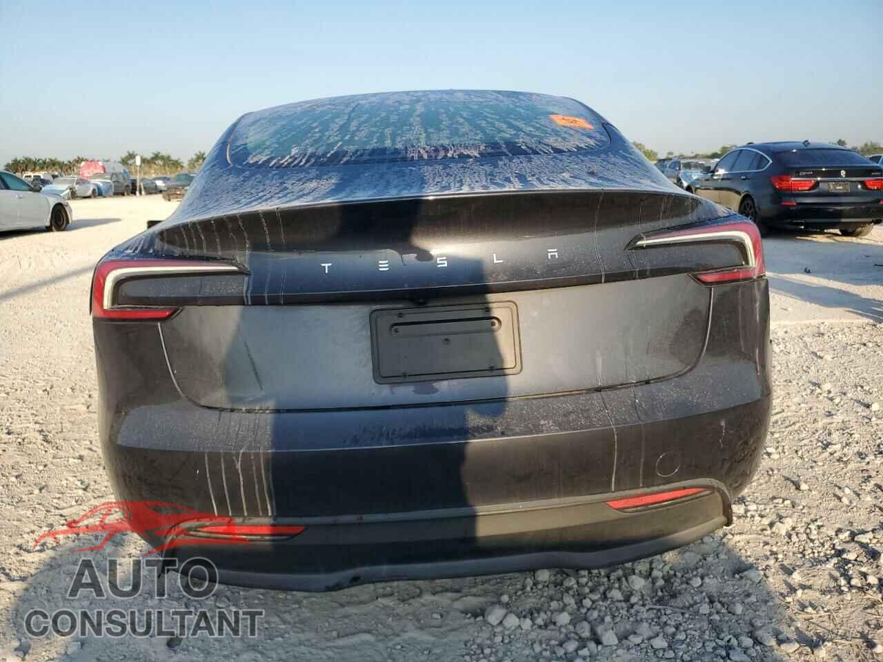 TESLA MODEL 3 2024 - 5YJ3E1EA7RF757613