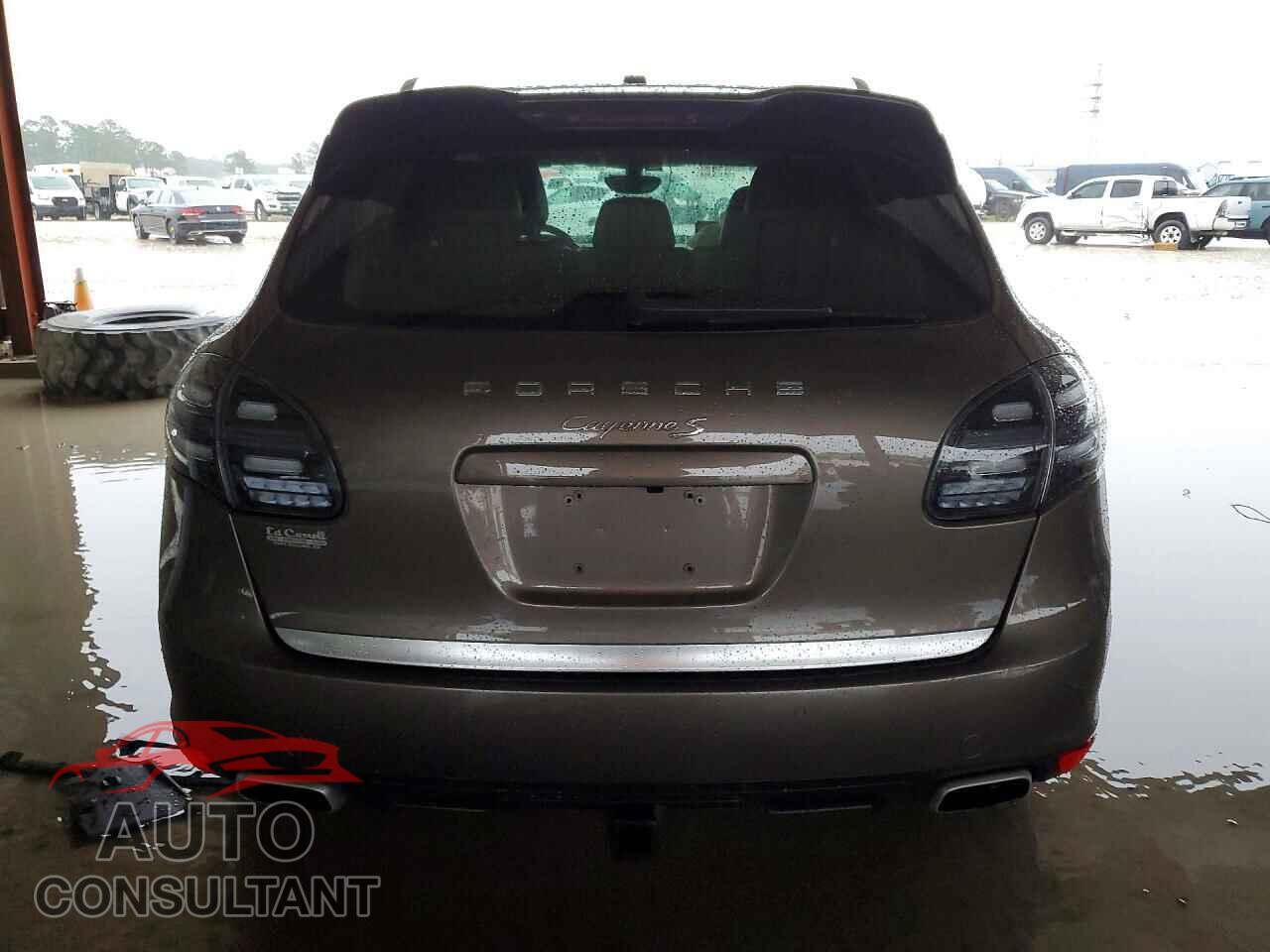 PORSCHE CAYENNE 2014 - WP1AB2A26ELA59102