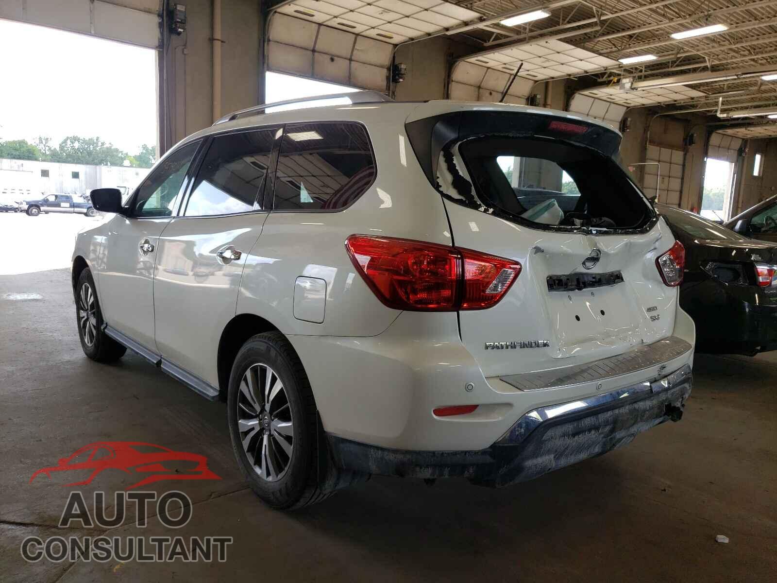 NISSAN PATHFINDER 2017 - 5N1DR2MM4HC659592