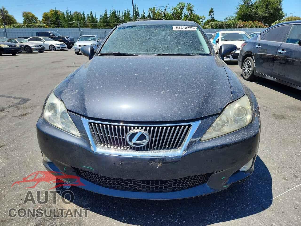 LEXUS IS 2009 - JTHBE262X95023279