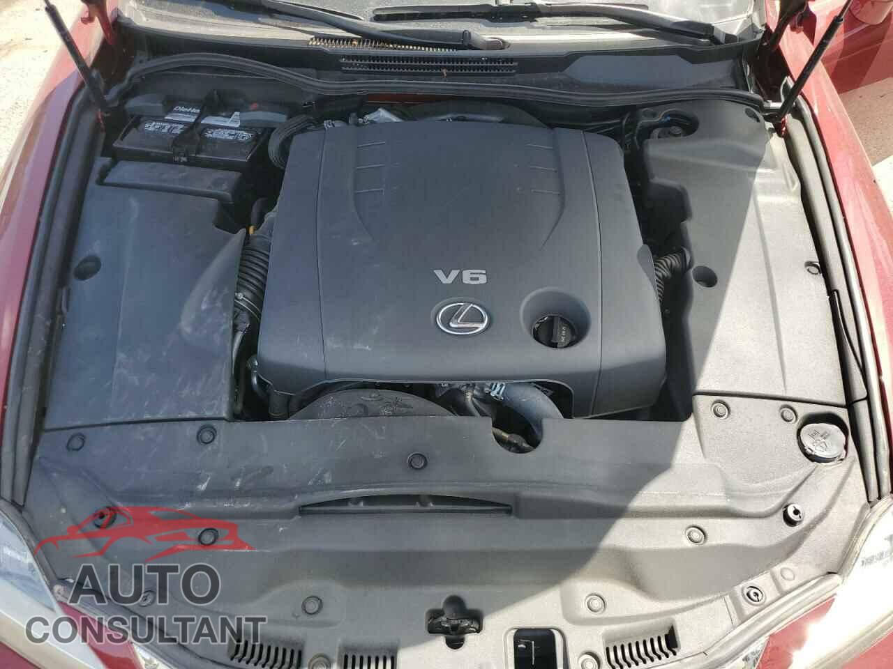 LEXUS IS 2015 - JTHFF2C25F2533538