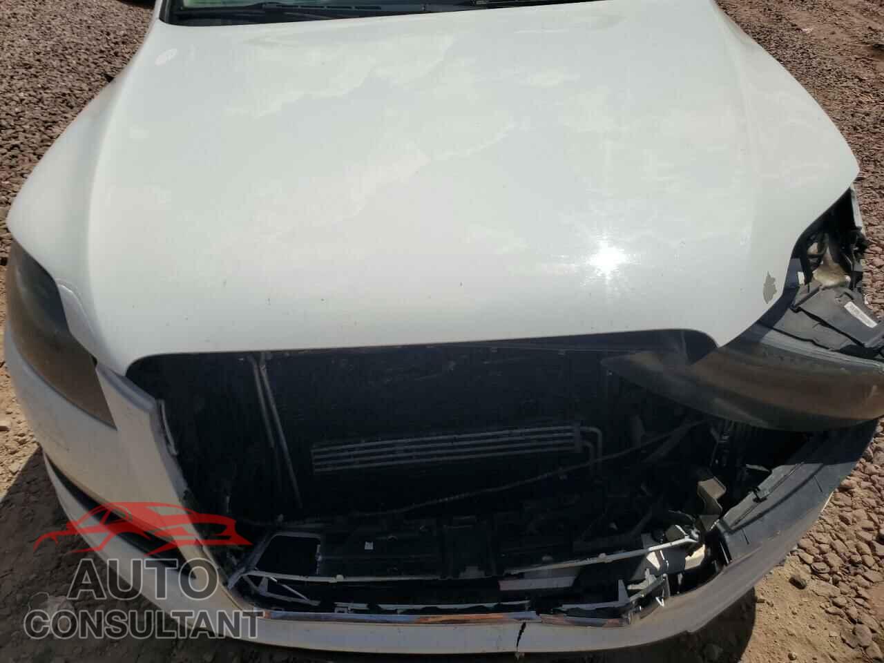 AUDI Q7 2011 - WA1CMAFEXBD009157