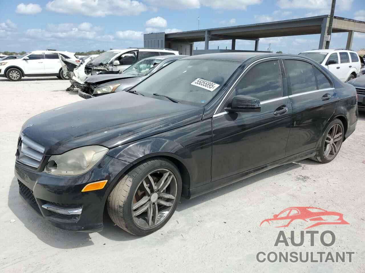MERCEDES-BENZ C-CLASS 2013 - WDDGF4HB8DA832685