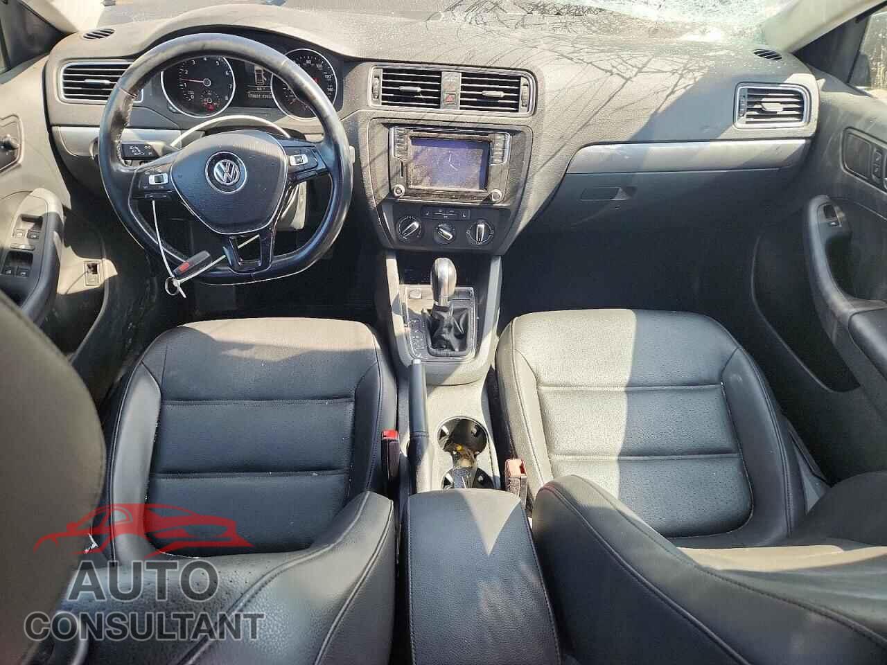 VOLKSWAGEN JETTA 2017 - 3VWDB7AJ6HM343753