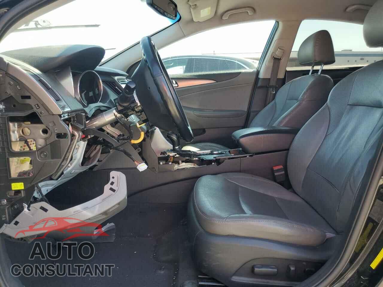 HYUNDAI SONATA 2013 - KMHEC4A49DA080156