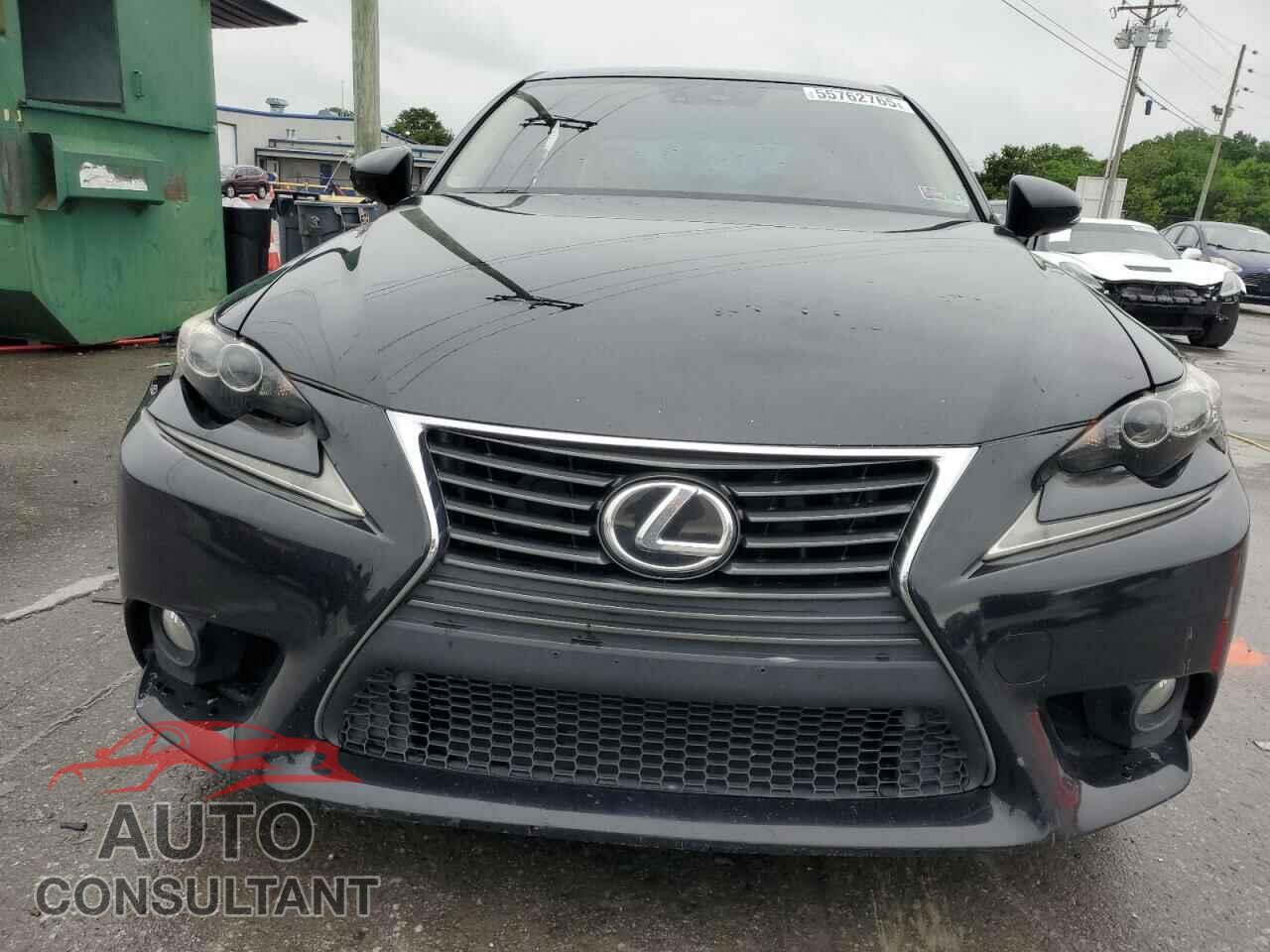 LEXUS IS 2014 - JTHBE1D27E5002011