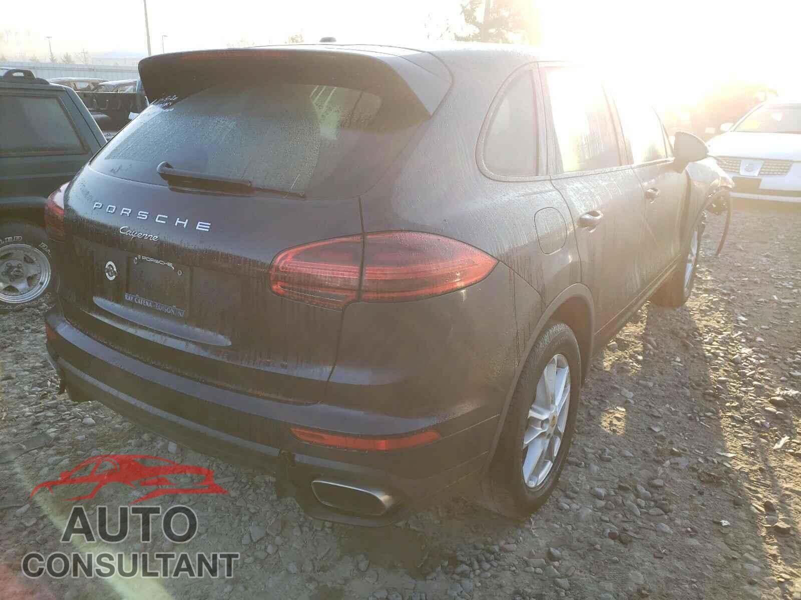 PORSCHE CAYENNE 2018 - WP1AA2A27JKA02099