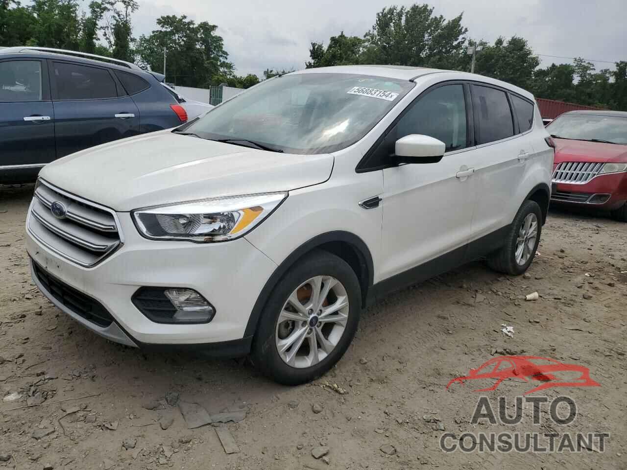 FORD ESCAPE 2017 - 1FMCU0G92HUE01541