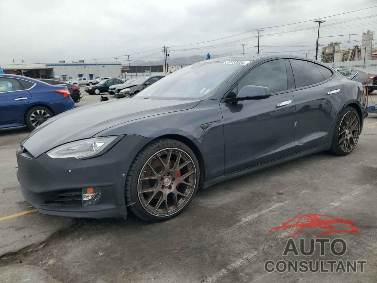TESLA MODEL S 2015 - 5YJSA1E41FF108399