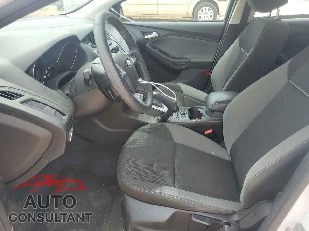 FORD FOCUS 2014 - 1FADP3K2XEL205835