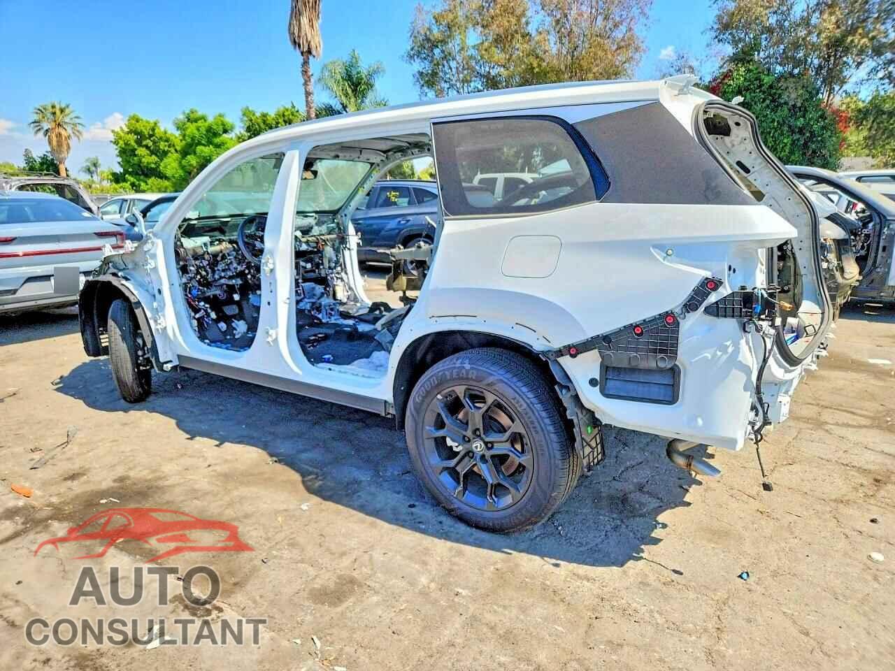 LEXUS UNKNOWN 2026 - 5TDAAAA68TS020685
