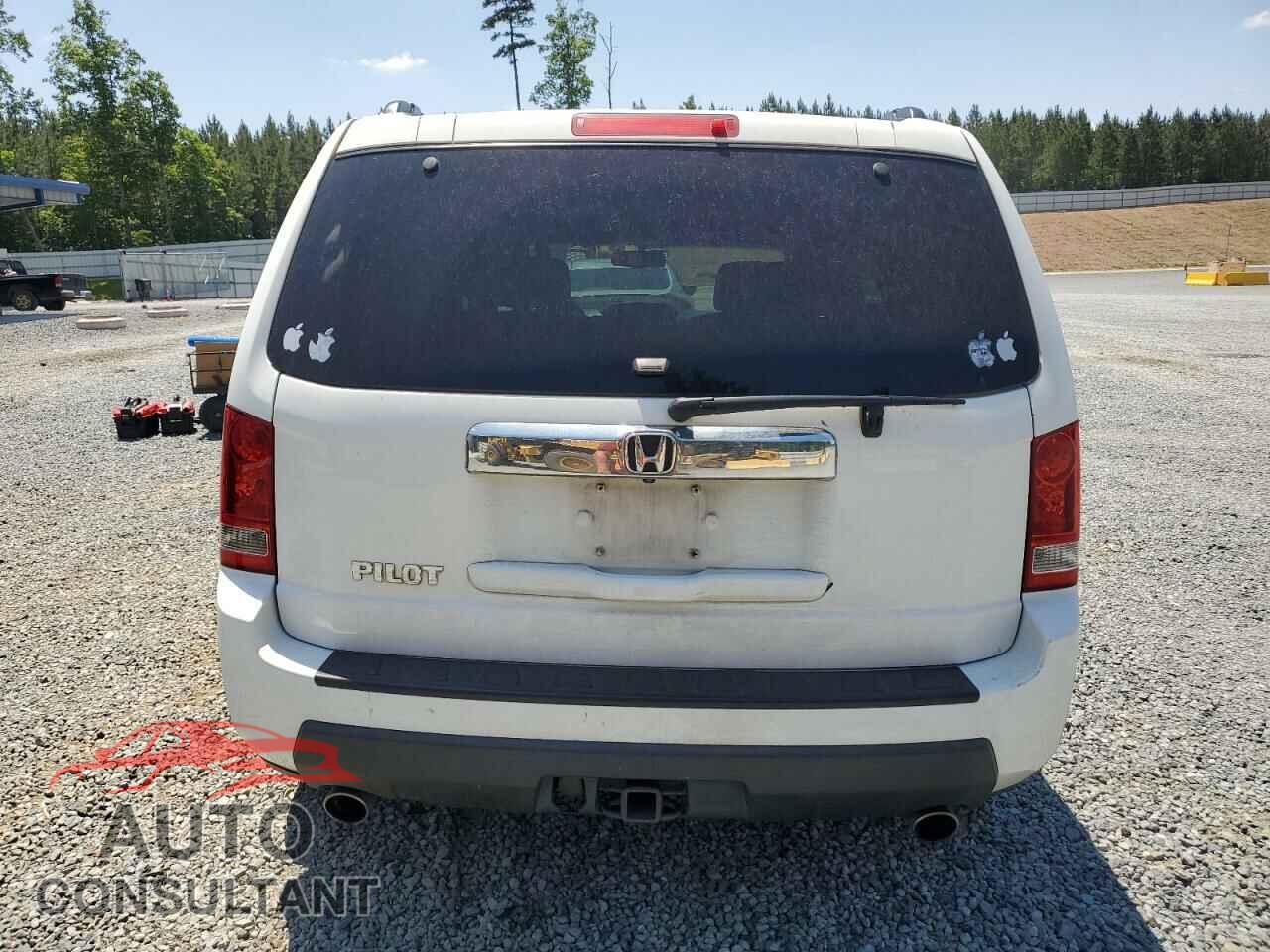 HONDA PILOT 2011 - 5FNYF3H74BB045029
