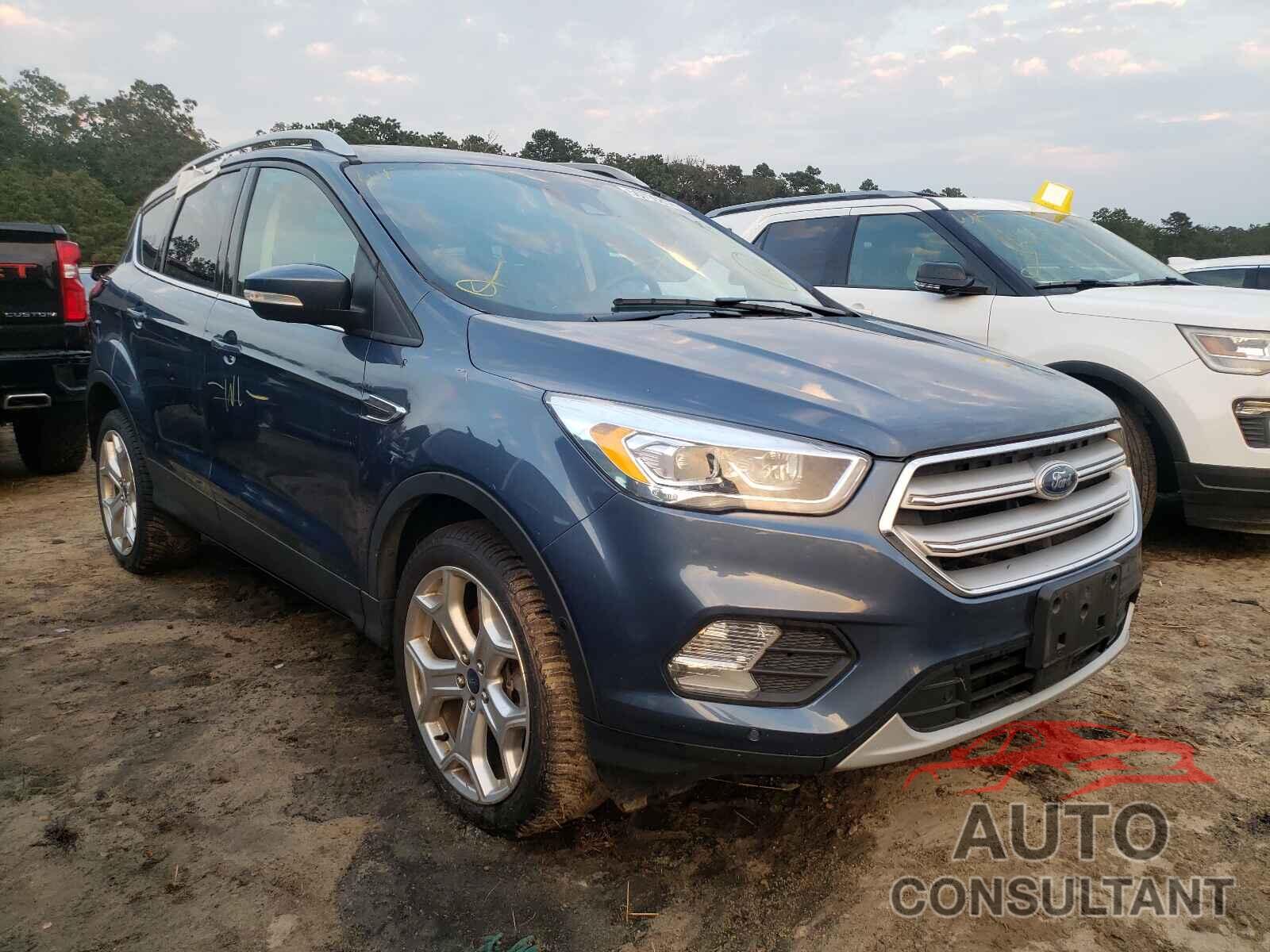 FORD ESCAPE 2018 - 1FMCU9J9XJUC43789