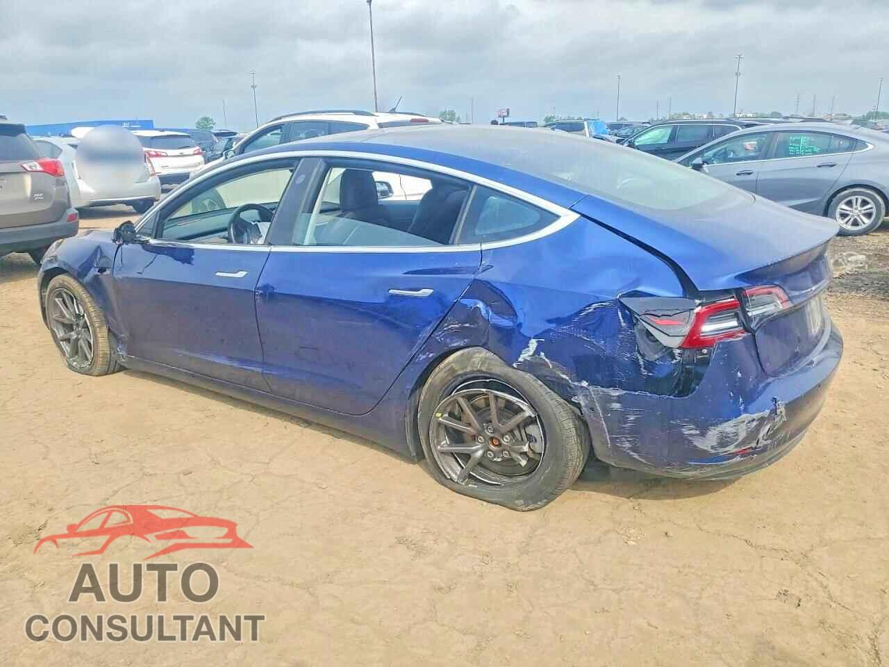 TESLA MODEL 3 2018 - 5YJ3E1EB6JF090272