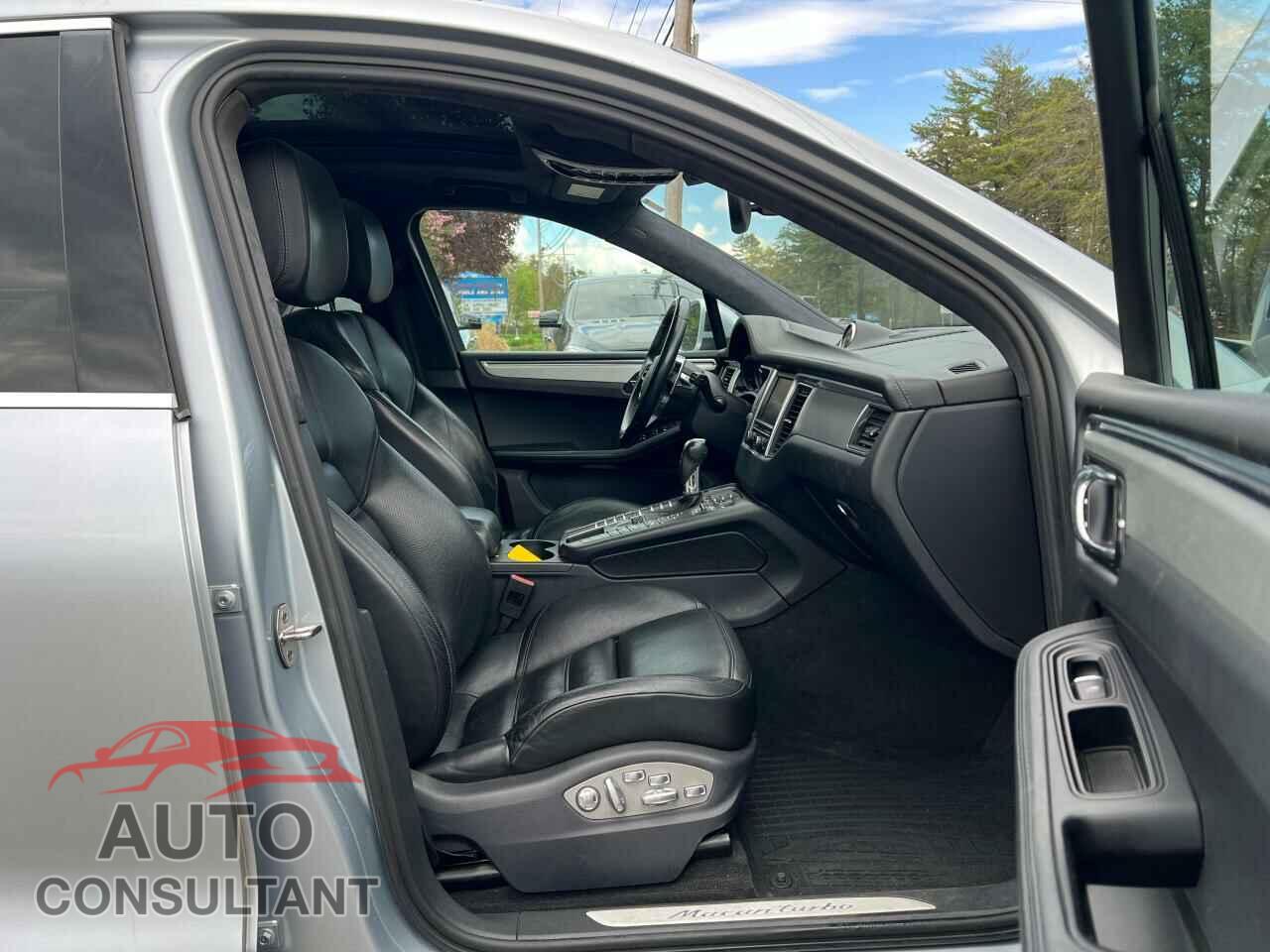 PORSCHE MACAN 2015 - WP1AF2A53FLB95347