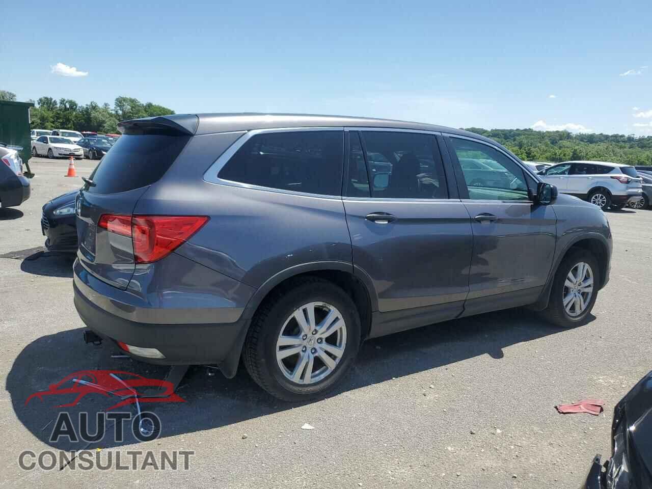 HONDA PILOT 2017 - 5FNYF5H14HB034371