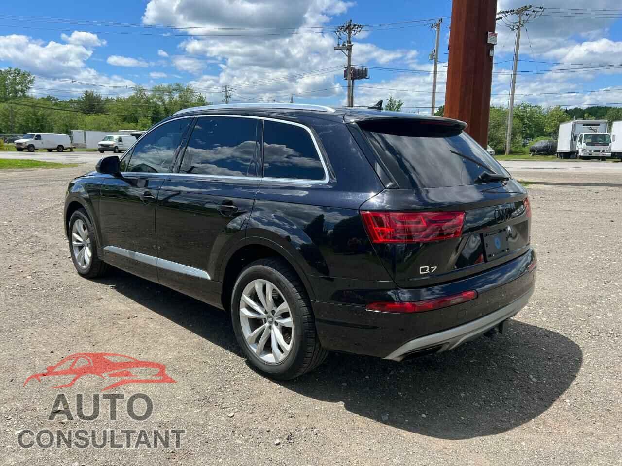 AUDI Q7 2018 - WA1LAAF78JD047804