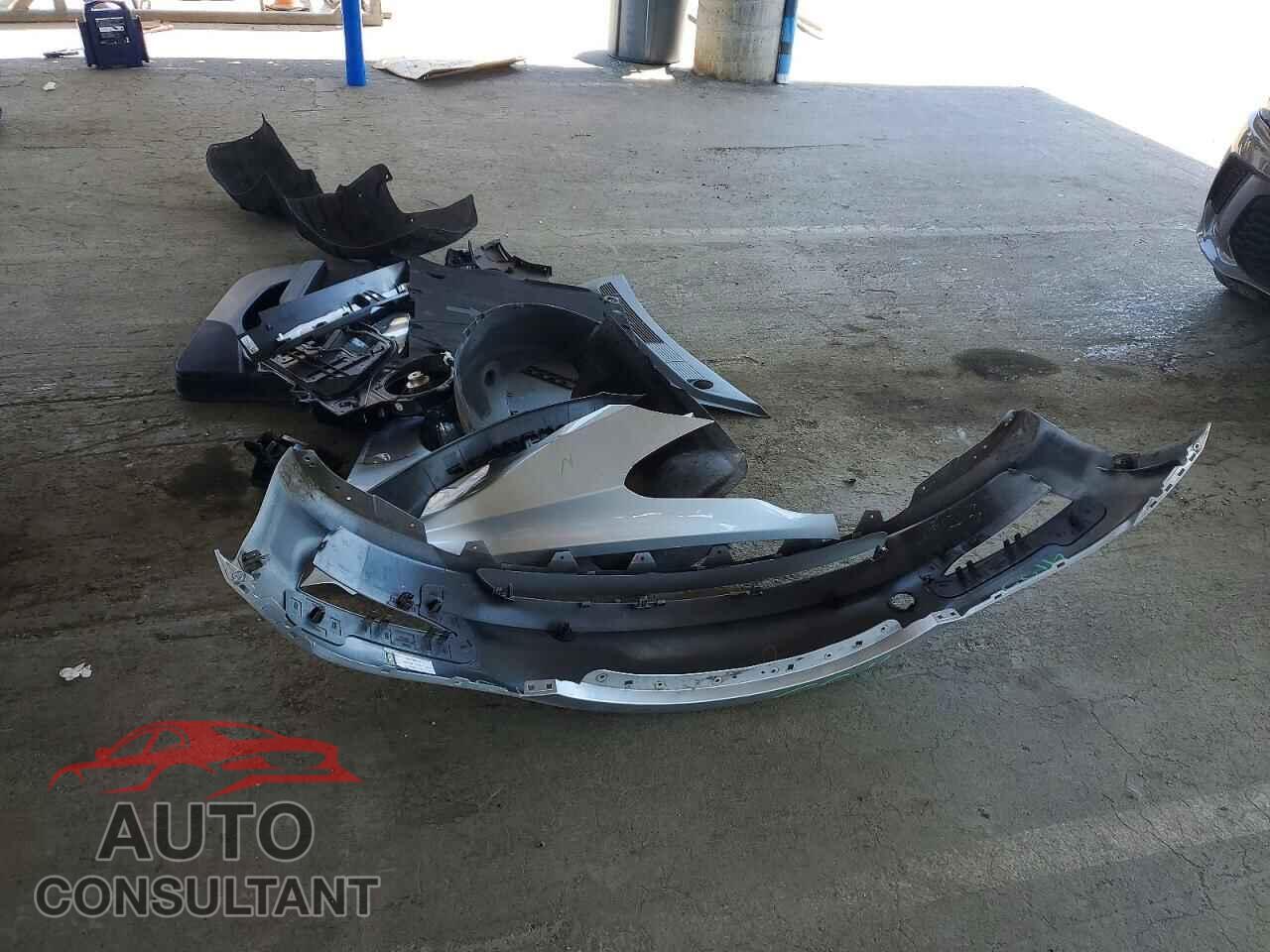 TESLA MODEL 3 2018 - 5YJ3E1EB7JF069253