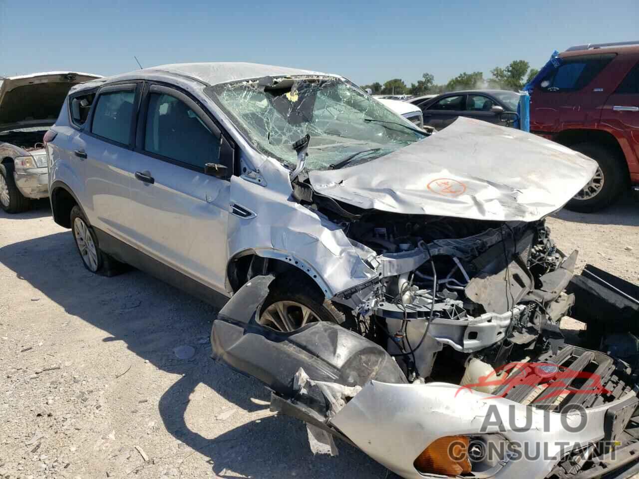 FORD ESCAPE 2019 - 1FMCU0F79KUB02877