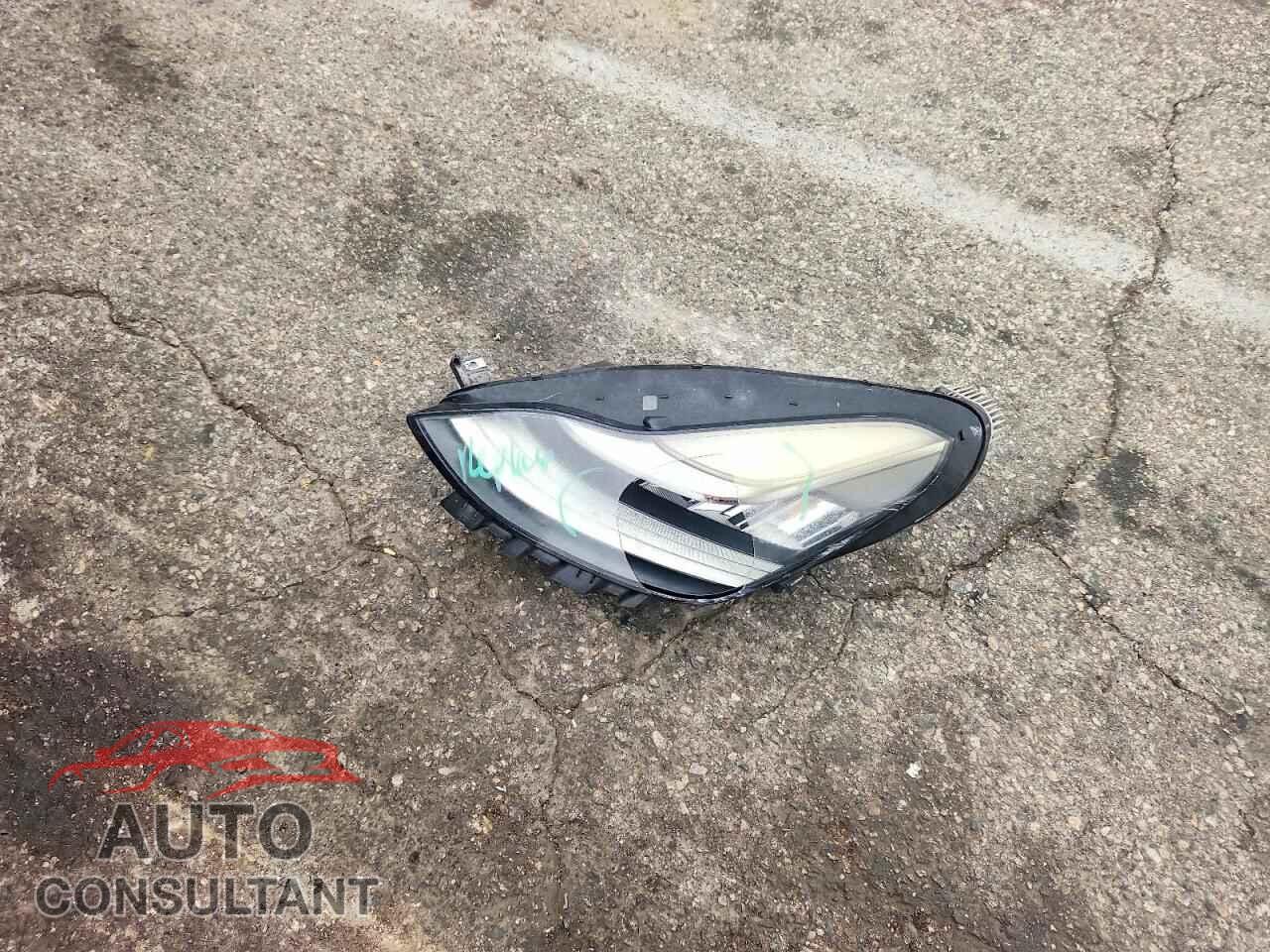 TESLA MODEL 3 2018 - 5YJ3E1EA3JF009106
