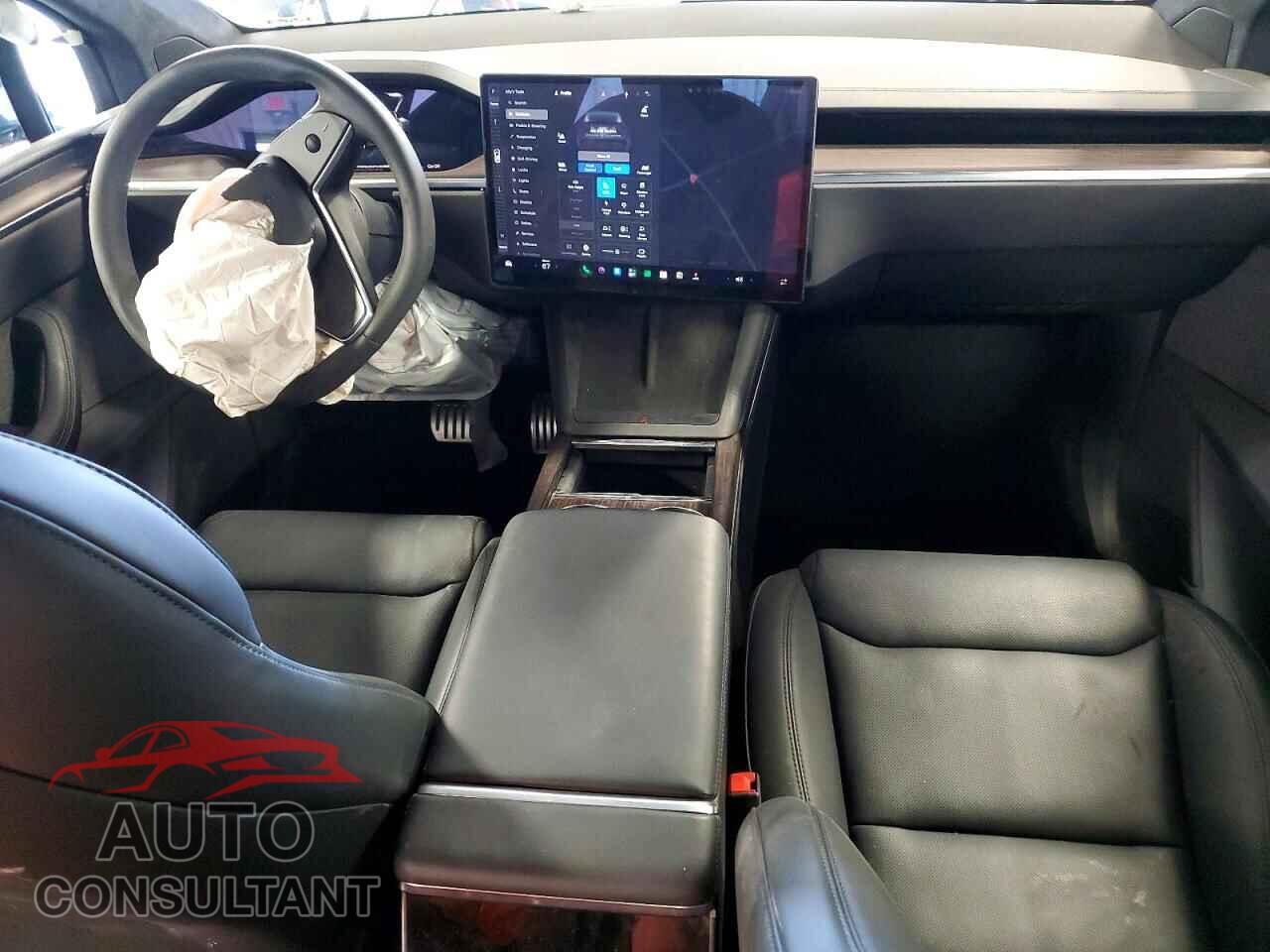 TESLA MODEL X 2024 - 7SAXCDE54RF444713