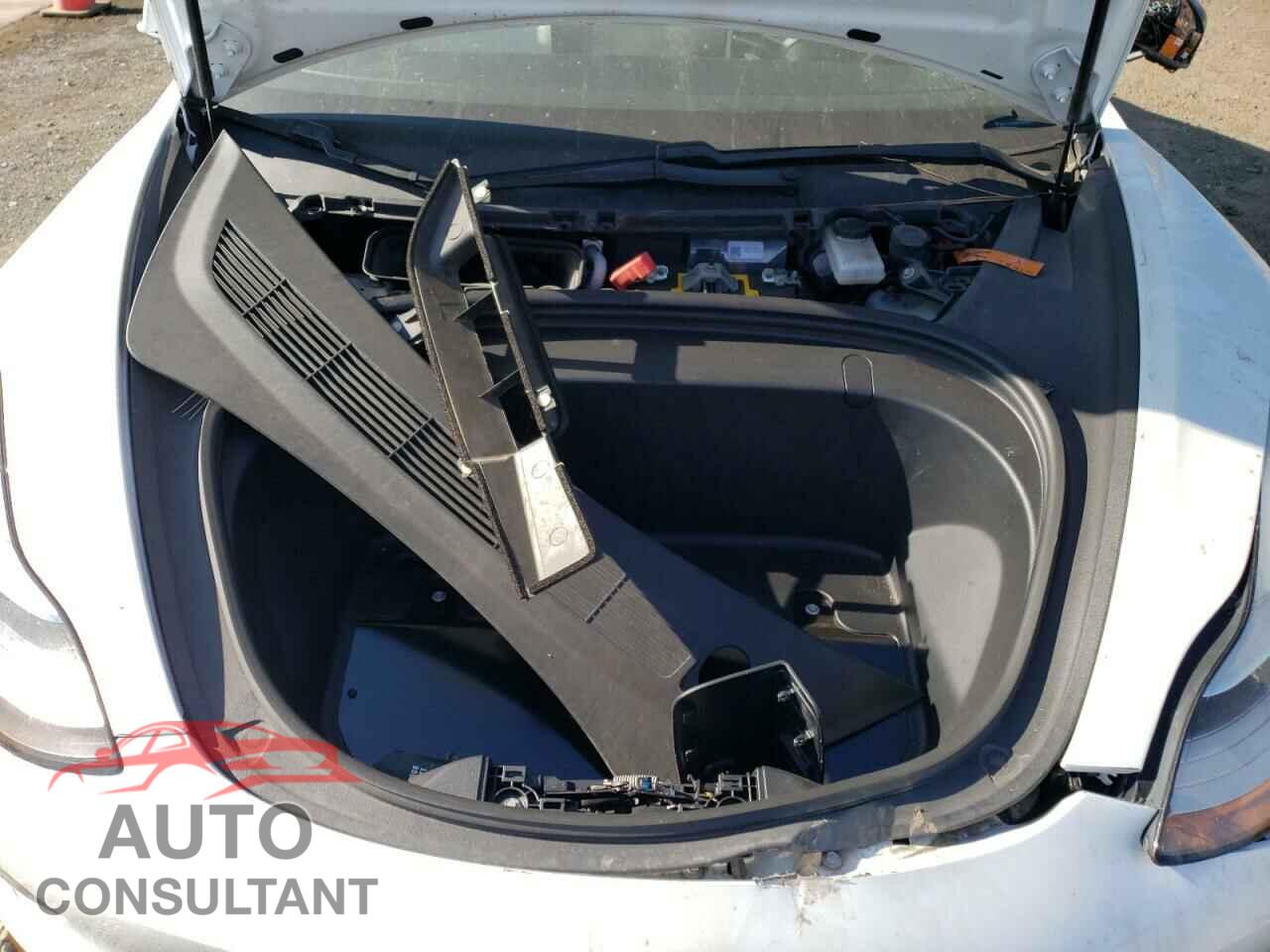 TESLA MODEL 3 2018 - 5YJ3E1EB8JF100249