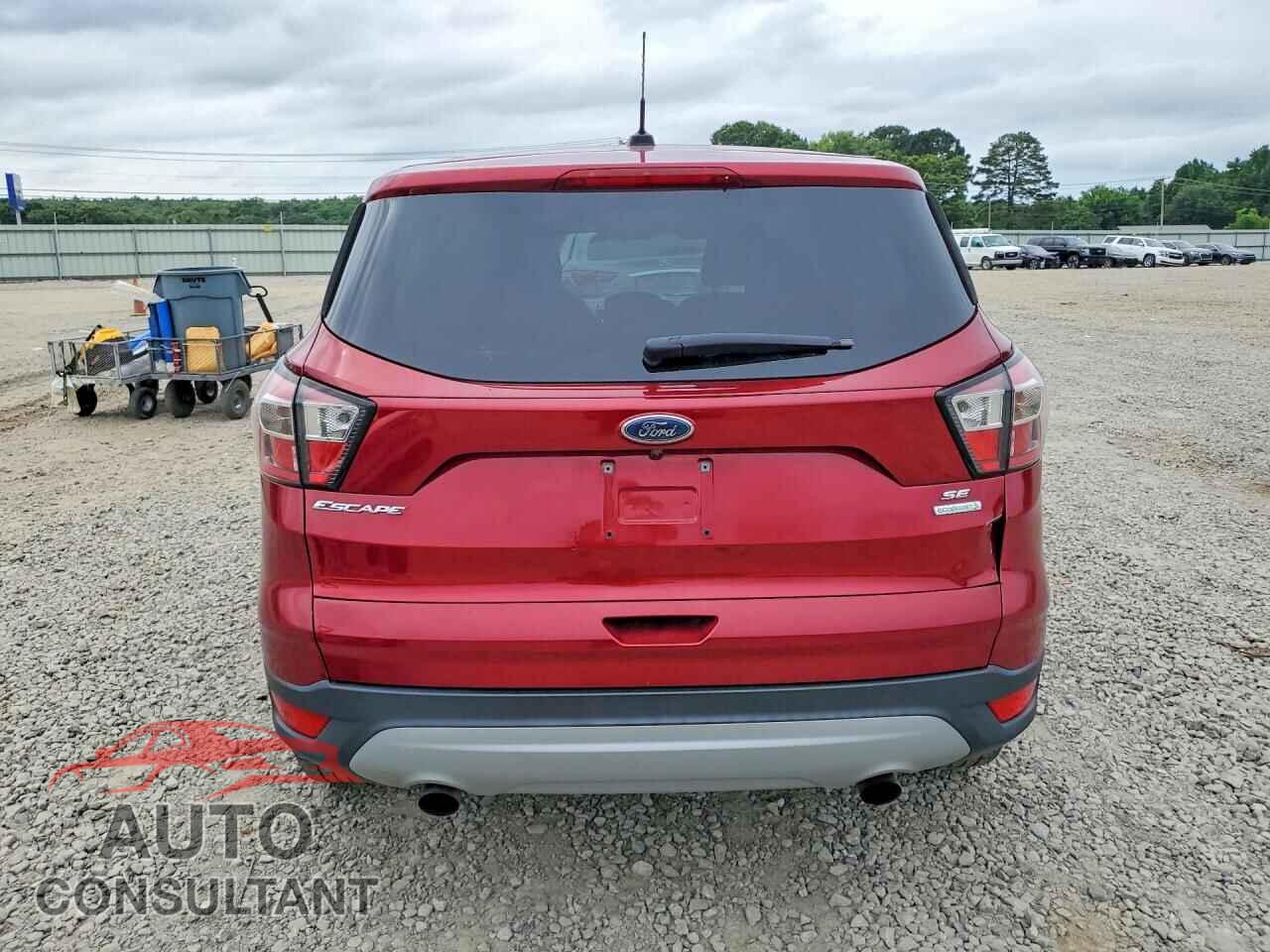 FORD ESCAPE 2017 - 1FMCU0GD1HUB73777