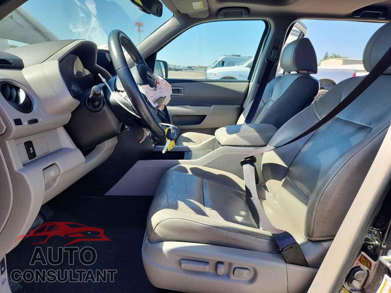 HONDA PILOT 2013 - 5FNYF4H75DB013943
