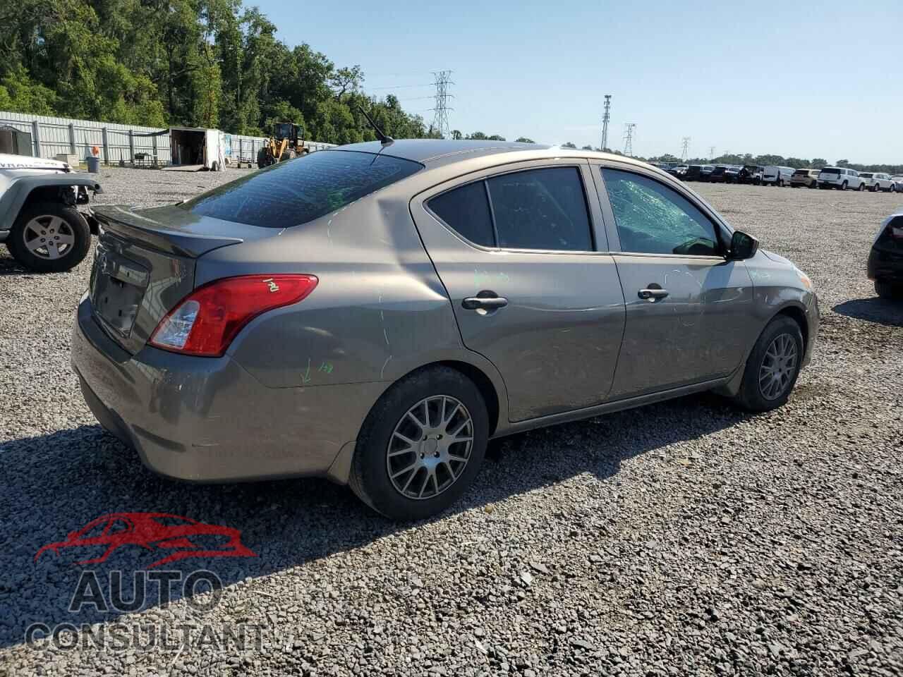 NISSAN VERSA 2017 - 3N1CN7APXHL807355