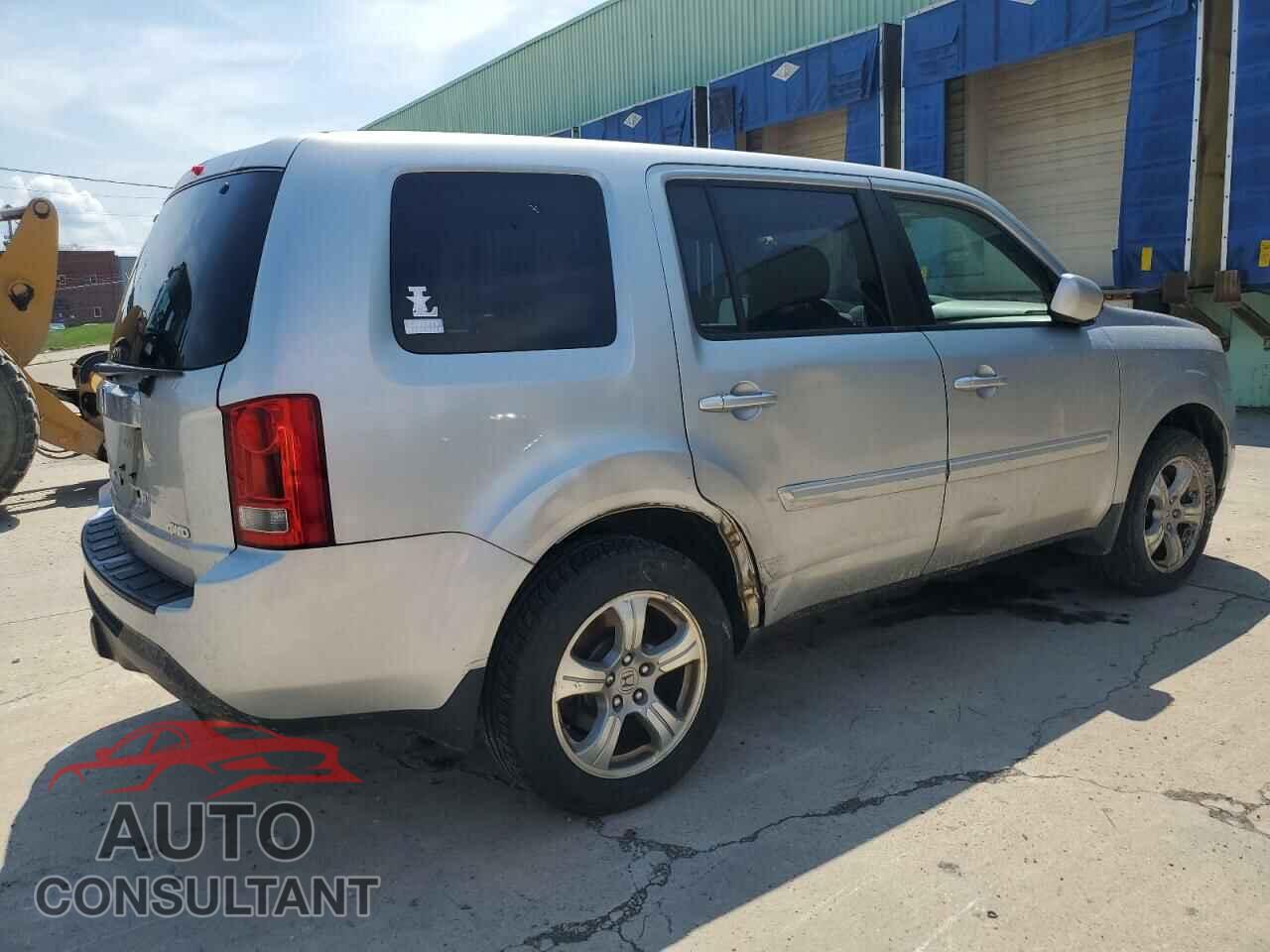 HONDA PILOT 2013 - 5FNYF4H74DB036971