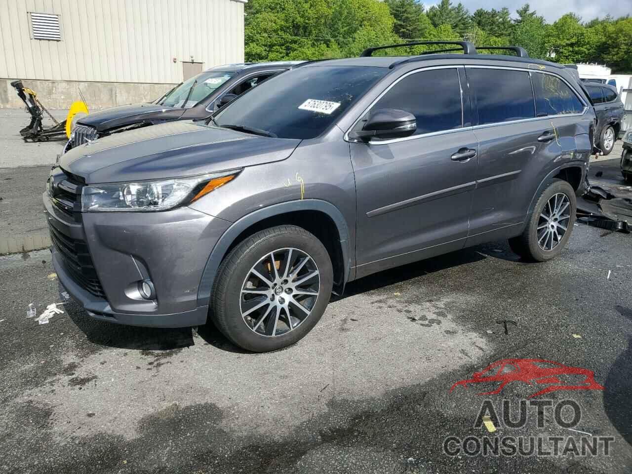 TOYOTA HIGHLANDER 2018 - 5TDJZRFH9JS902964