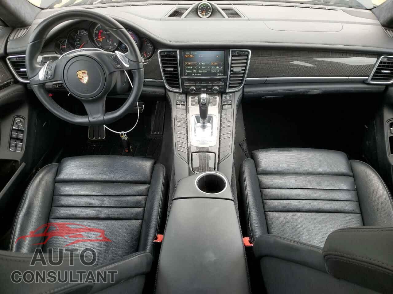 PORSCHE PANAMERA 2016 - WP0AC2A76GL070100