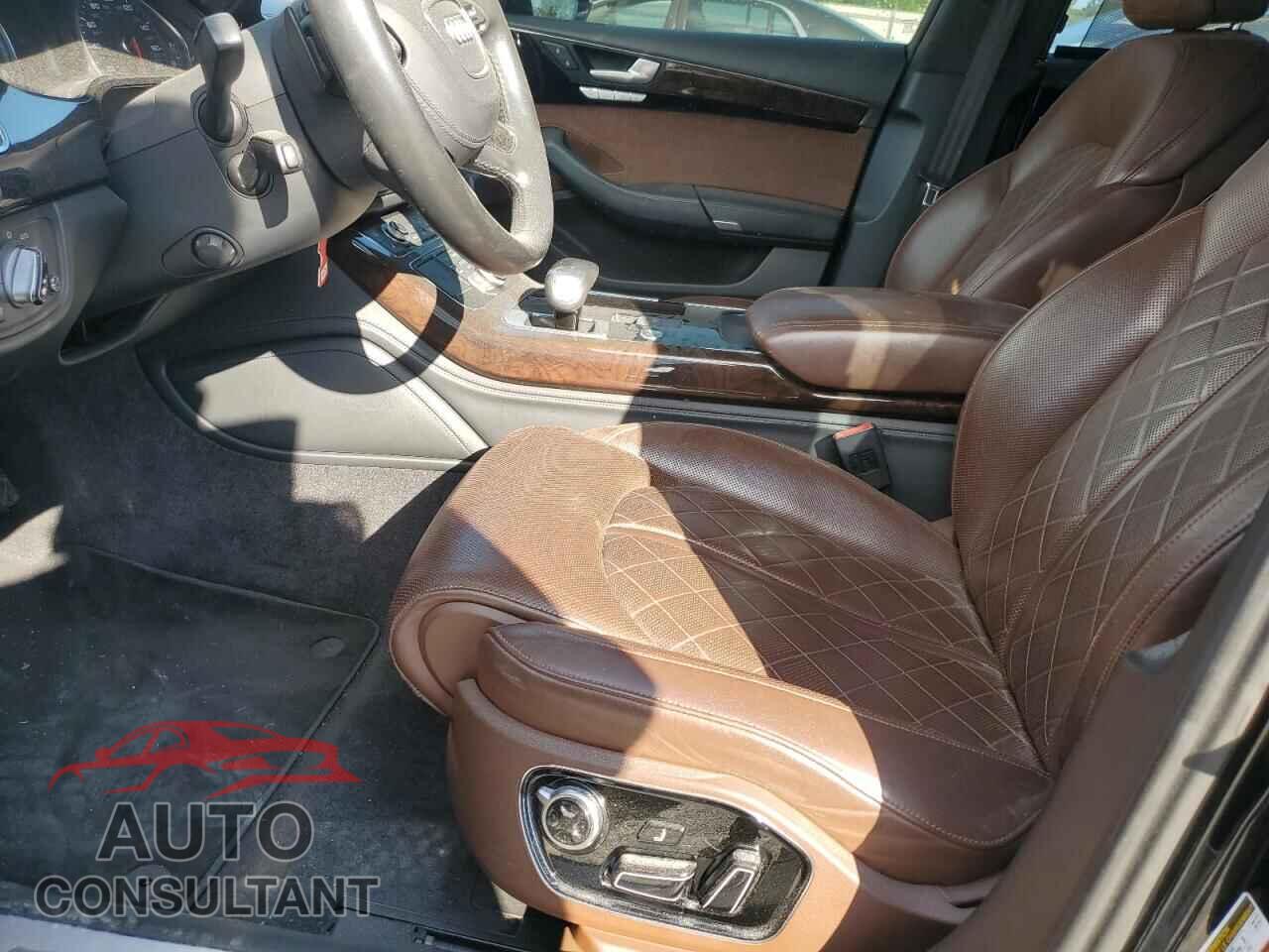 AUDI A8 2014 - WAURGAFD2EN002424