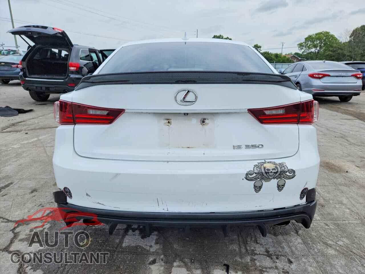 LEXUS IS 2014 - JTHBE1D21E5000271